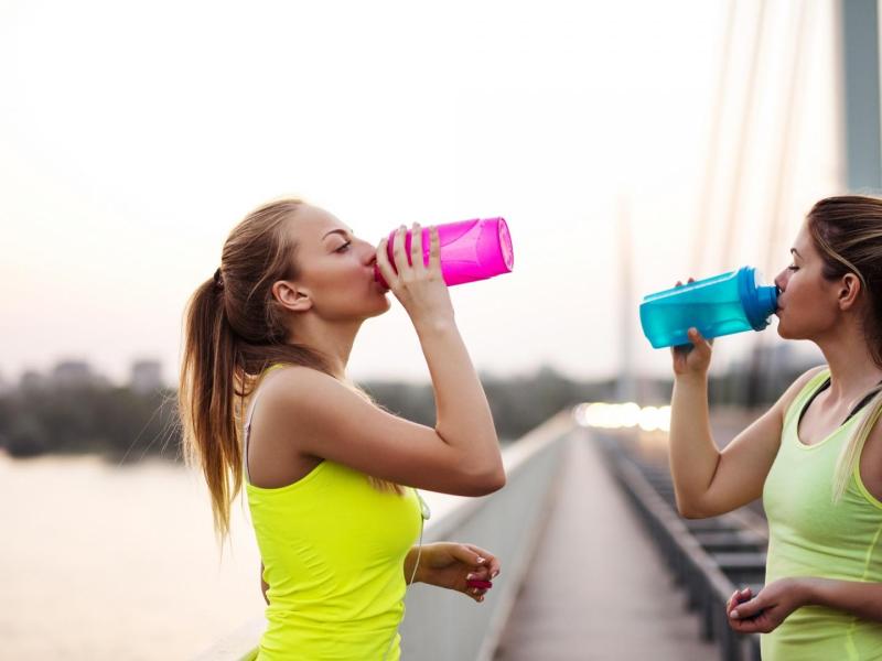 Frauen, Sport, Trinken