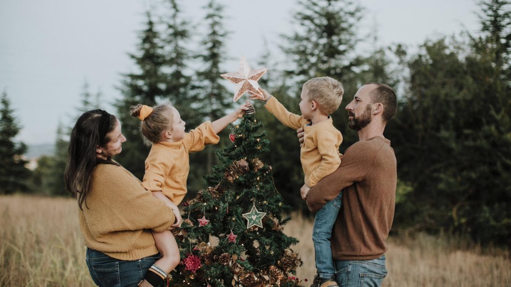 Weihnachtsbaum Familie