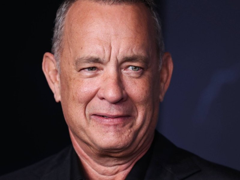 Tom Hanks hilft gerne.. © imago images/NurPhoto