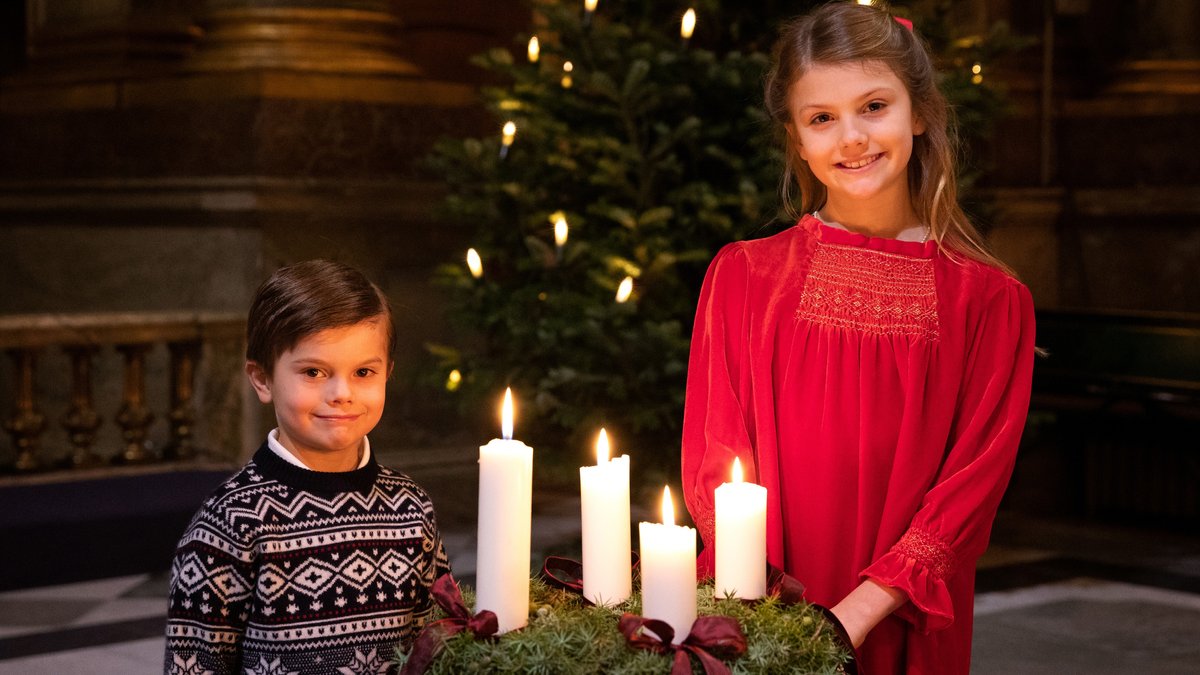 Prinz Oscar und Prinzessin Estelle in der Schlosskirche Stockholm.. © Sara Friberg