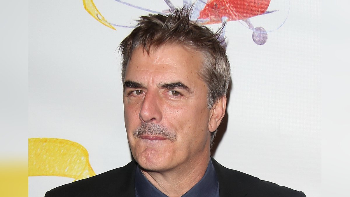 Chris Noth muss sich derzeit mit massiven Anschuldigungen auseinandersetzen.. © imago/MediaPunch