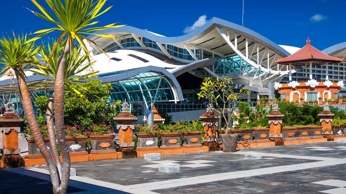 Keine Menschenseele beim Ngurah Rai International Airport in Denpasar.. © Cocos.Bounty/Shutterstock.com