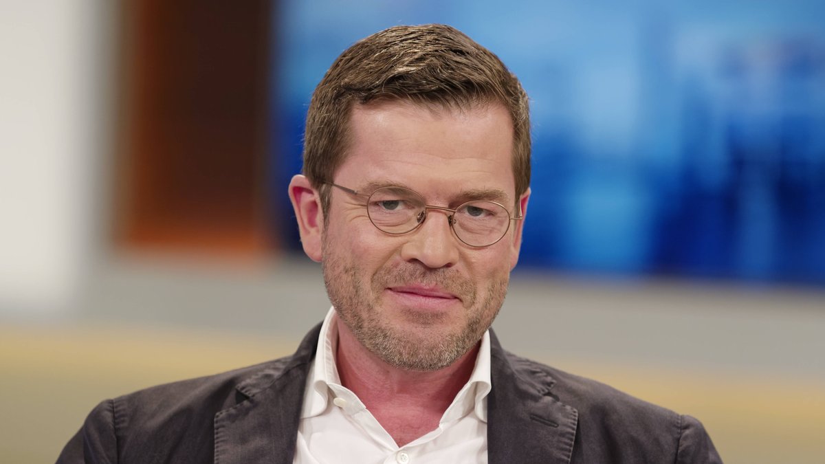 Karl-Theodor zu Guttenberg feiert 50. Geburtstag.. © imago/Jürgen Heinrich