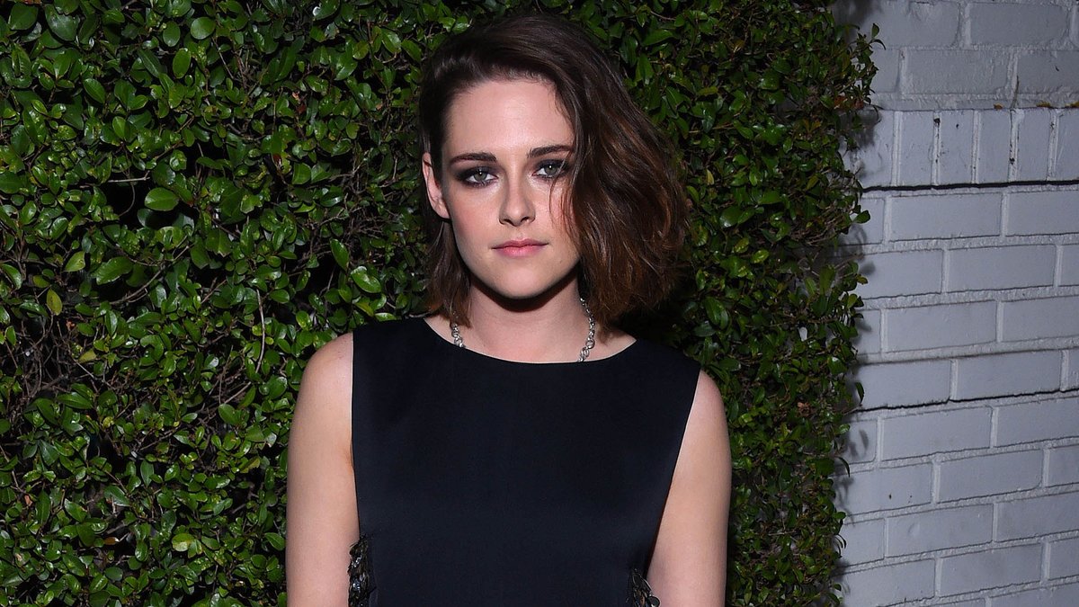 Kristen Stewart möchte die Hochzeitsglocken so schnell wie möglich läuten lassen.. © KGC-11/starmaxinc.com/ImageCollect