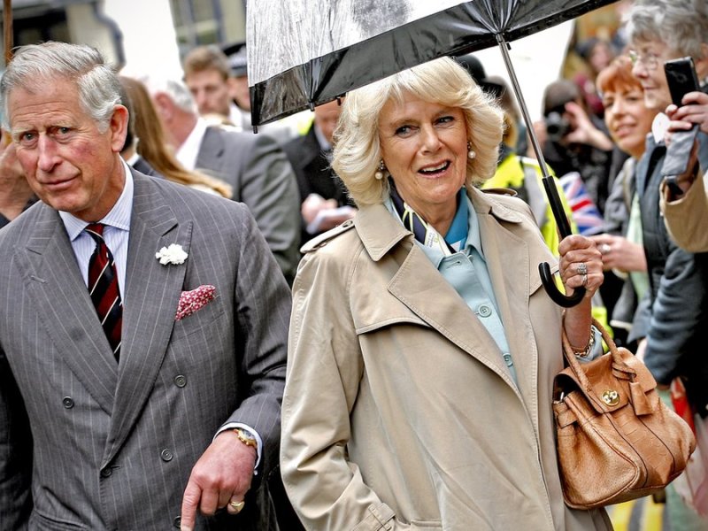 Prinz Charles und Herzogin Camilla haben sich rehabilitiert.. © Peter Rhys Williams/Shutterstock