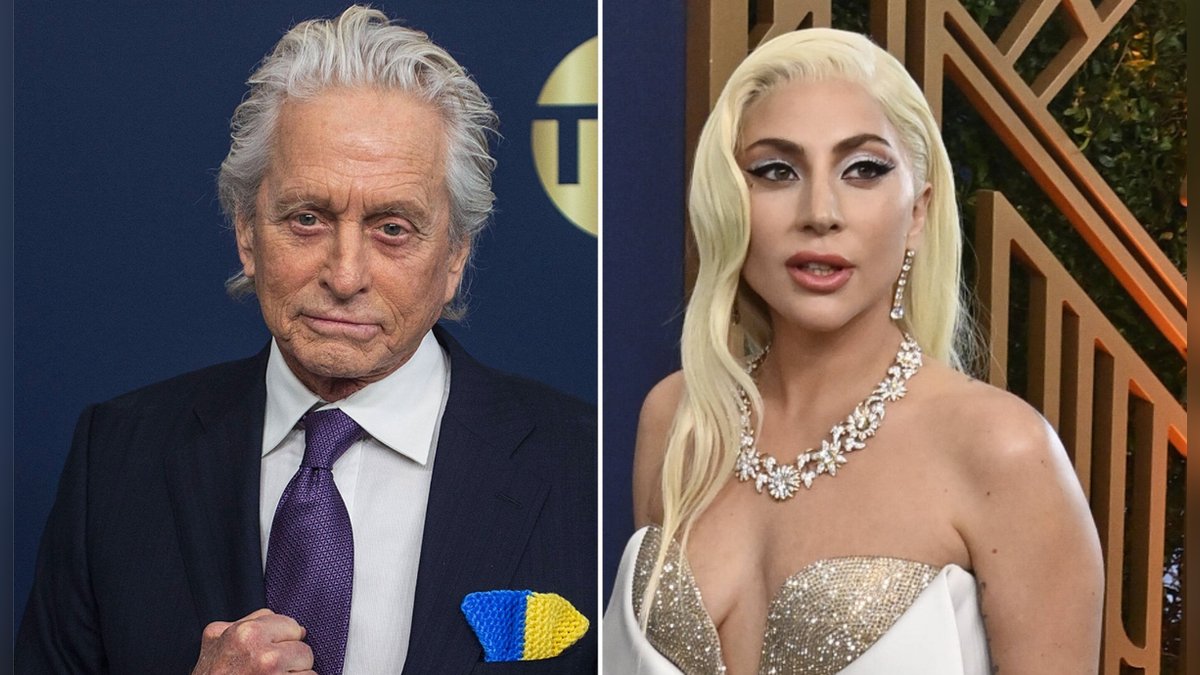 Michael Douglas und Lady Gaga unterstützen Ukraine bei den SAG Awards.. © [M] imago/ZUMA Wire / imago/UPI Photo