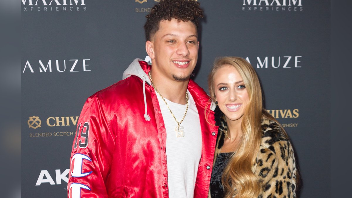 Patrick Mahomes ist jetzt ein verheirateter Mann.. © 2019 Jamie Lamor Thompson/Shutterstock.com