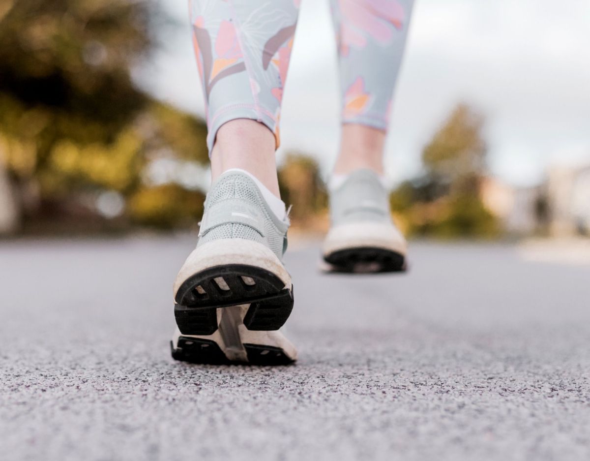 gehen laufen wandern trick frau schuhe