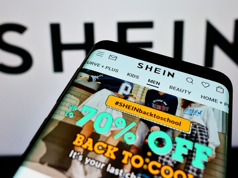 Shein-Hilferuf? Unternehmen antwortet auf die Behauptung, dass Arbeiter „Help Me“-Anhänger in Kleidung verstecken