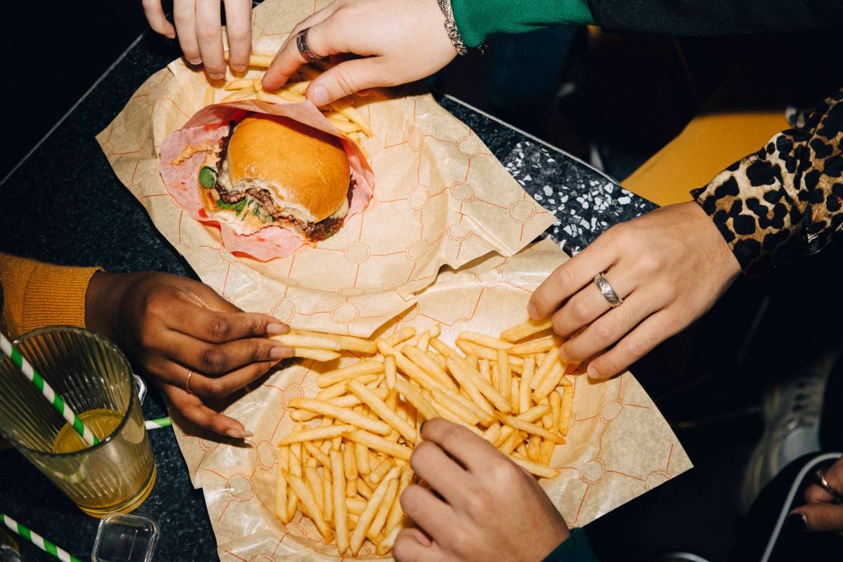 Pommes und Burger