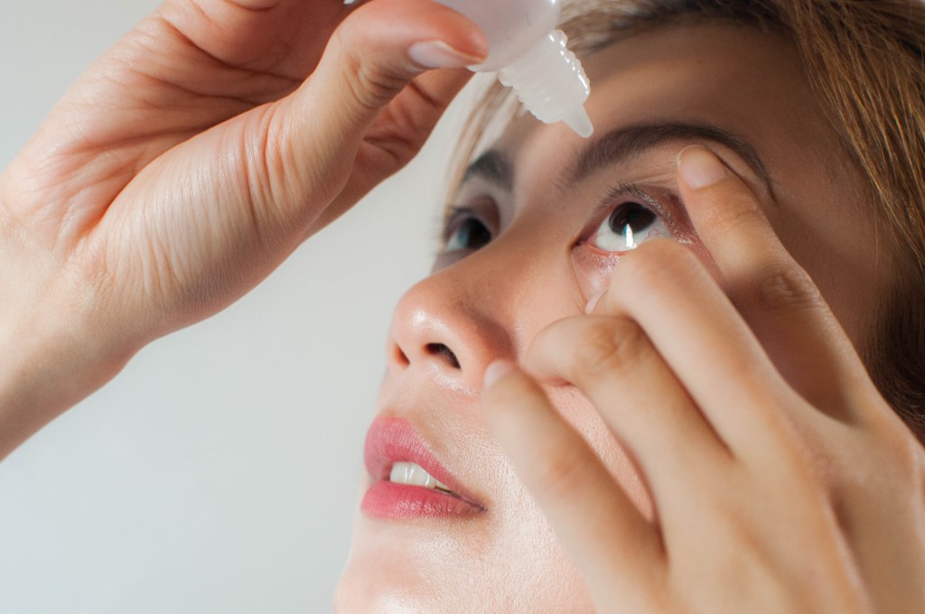 4. Beauty-Trend: Giftige Augentropfen für den unschuldigen Blick