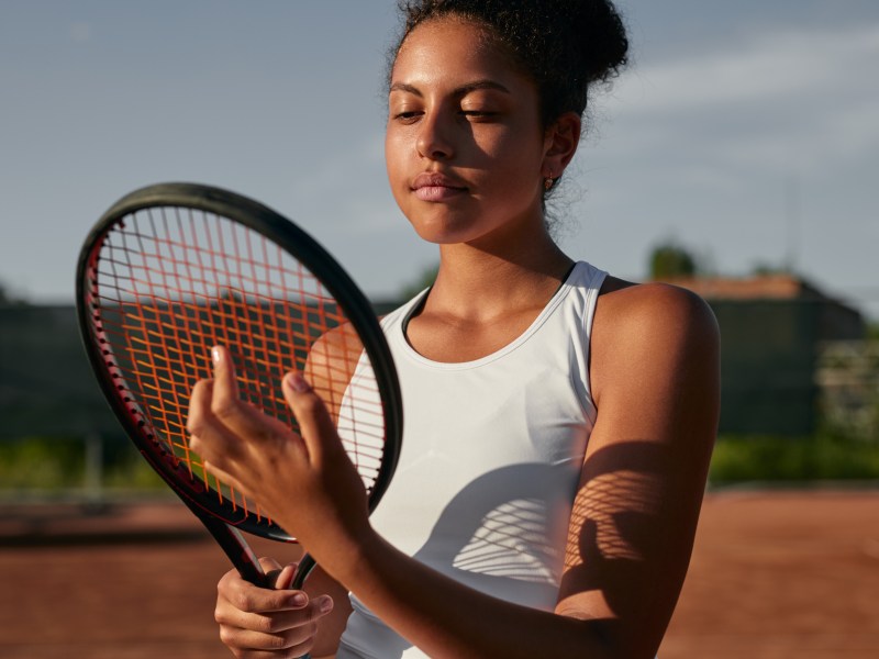 Frau Tennisschläger