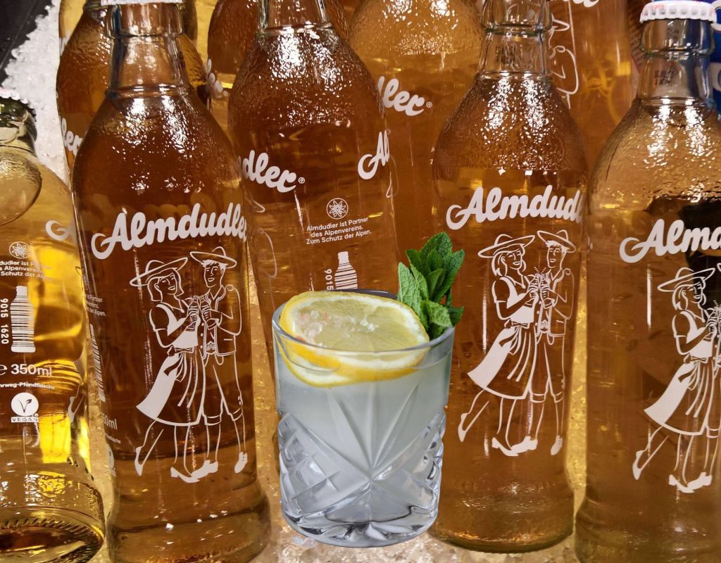 Cocktails mit Almdudler