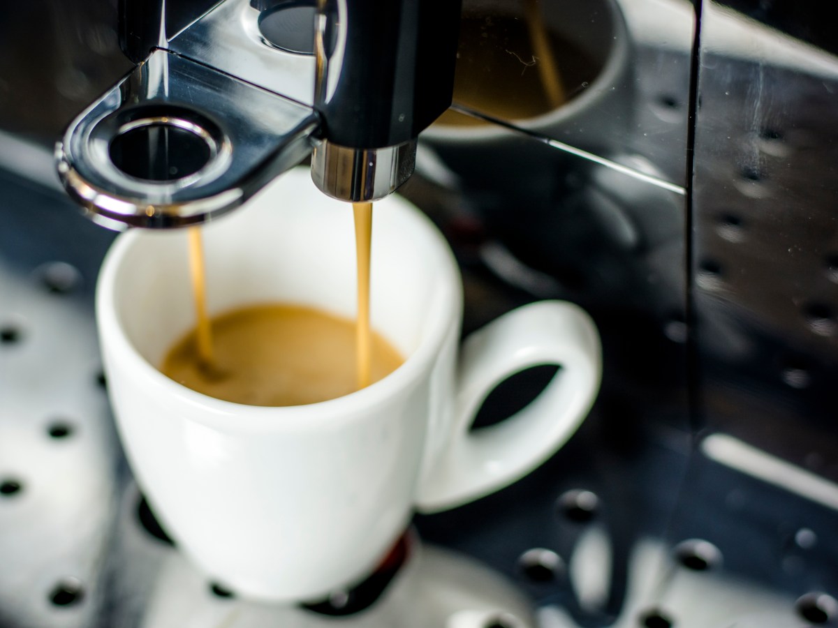 Kaffeemaschine richtig einstellen: Mit diesem Trick machst du sofort besseren Kaffee