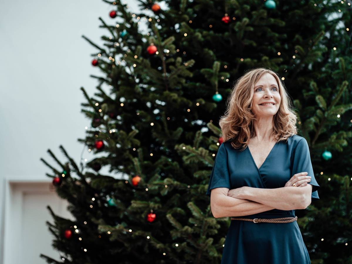 Frau Weihnachtsfeier Büro