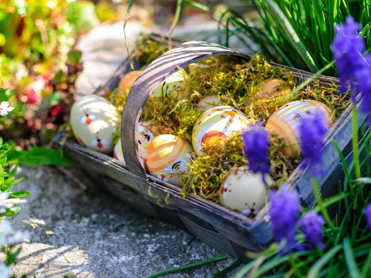 Ostern im Garten: Diese 3 Deko-Ideen für draußen musst du ausprobieren