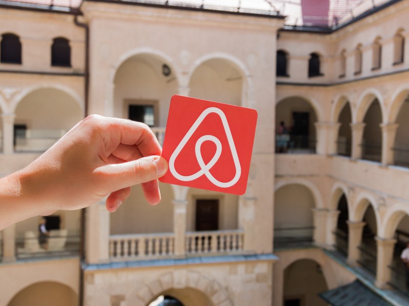 Airbnb buchen: Mit einem einfachen Trick kannst du bis zu 1000 Euro sparen.