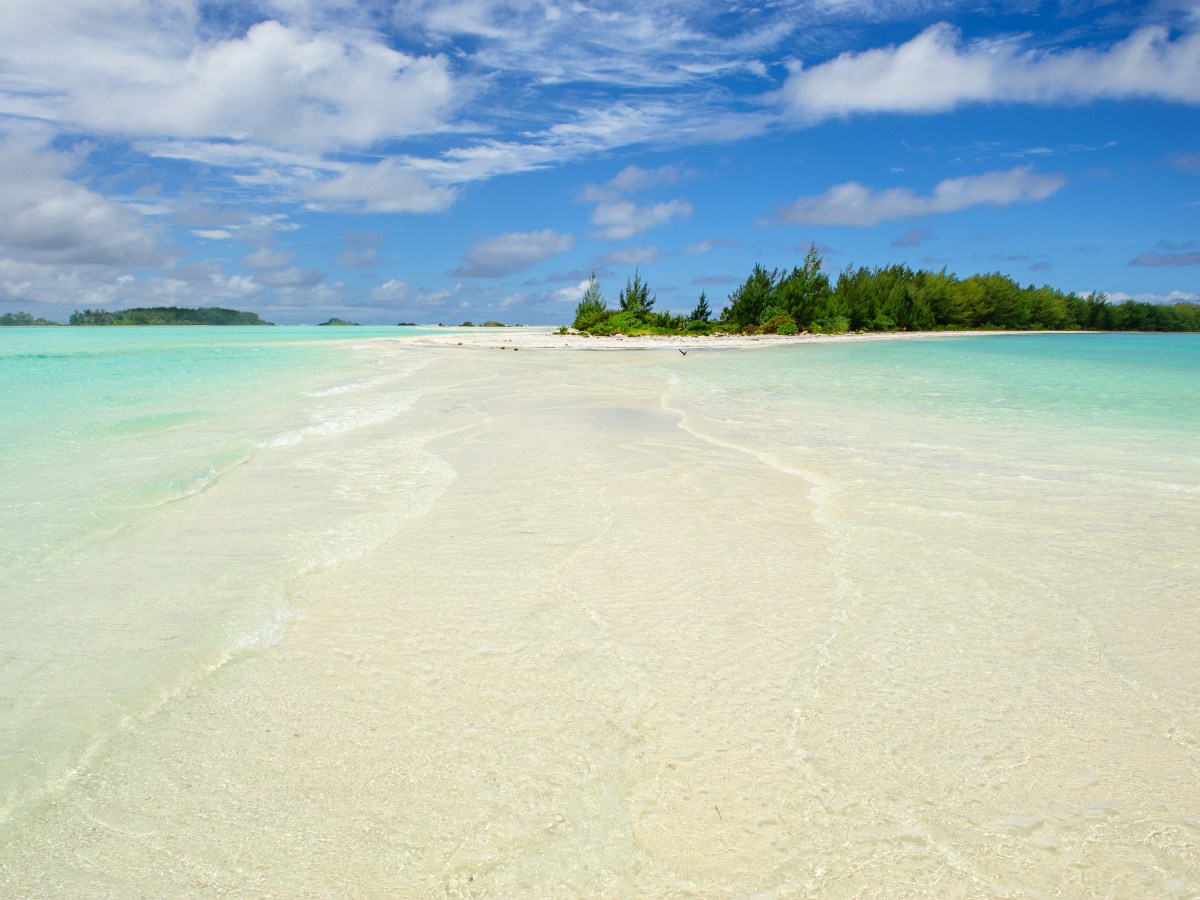 Im Rahmen einer neuen Studie wurde der weißeste Strand der Welt gekürt!