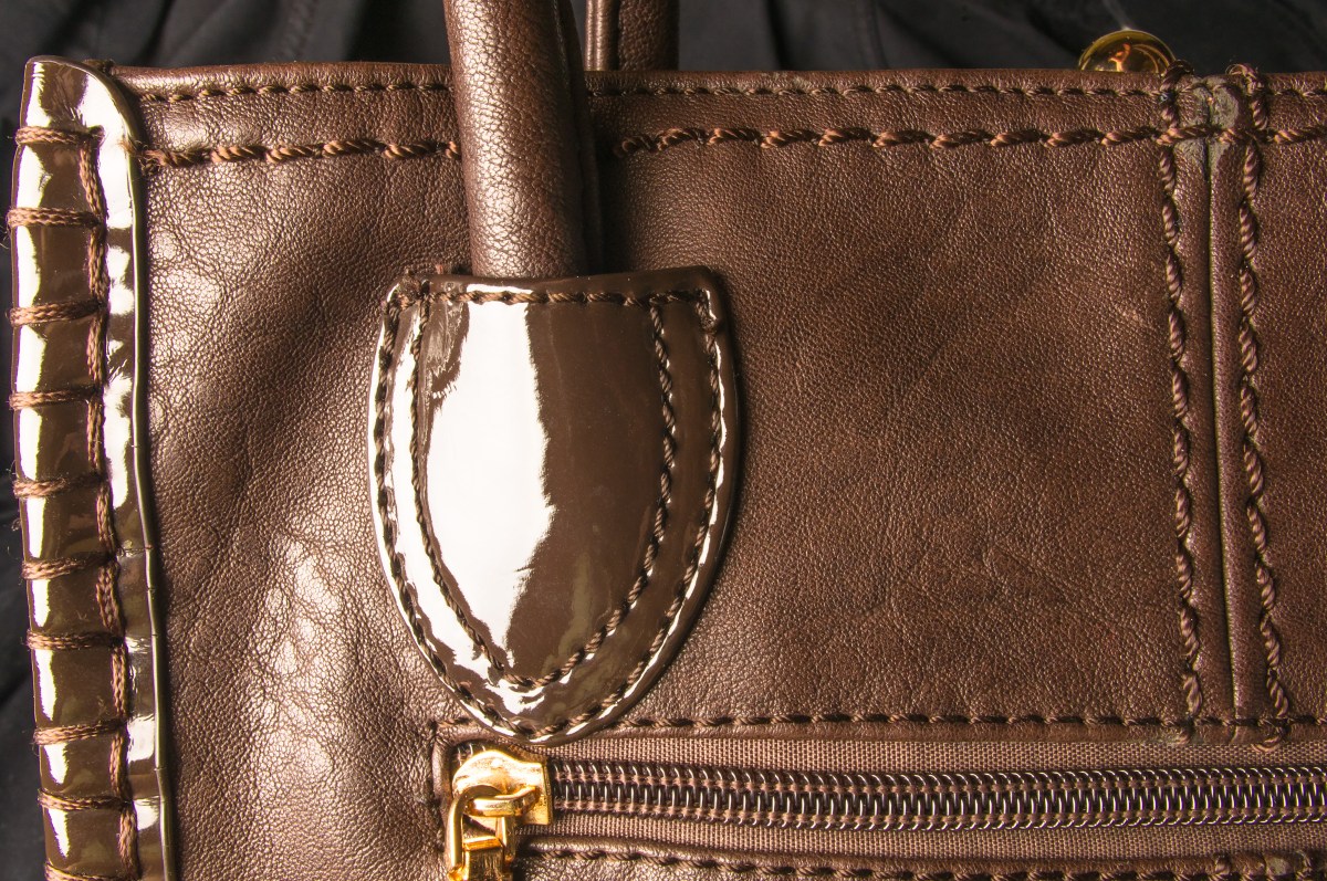 Veloursleder-Tasche