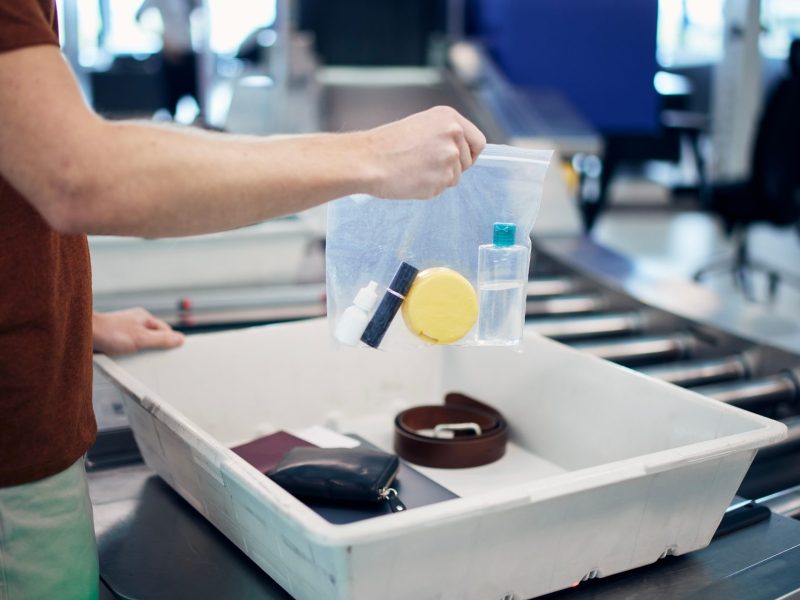 Sicherheitskontrolle am Flughafen