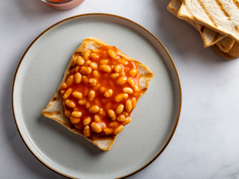 Baked Beans auf Toast