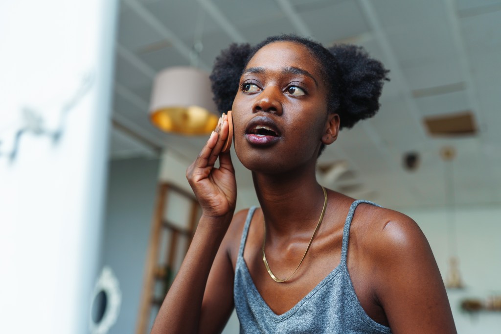 8. Tipp für reine Haut: Beautypinsel reinigen