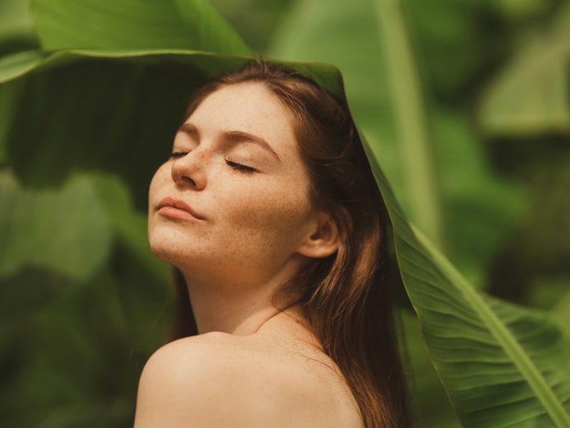 Frau in der Natur