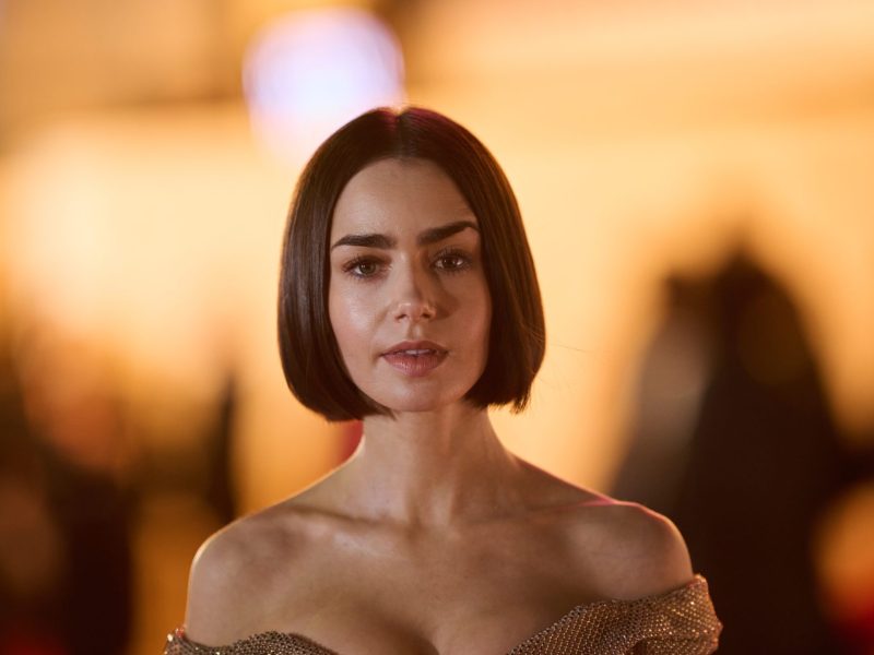 Lilly Collins