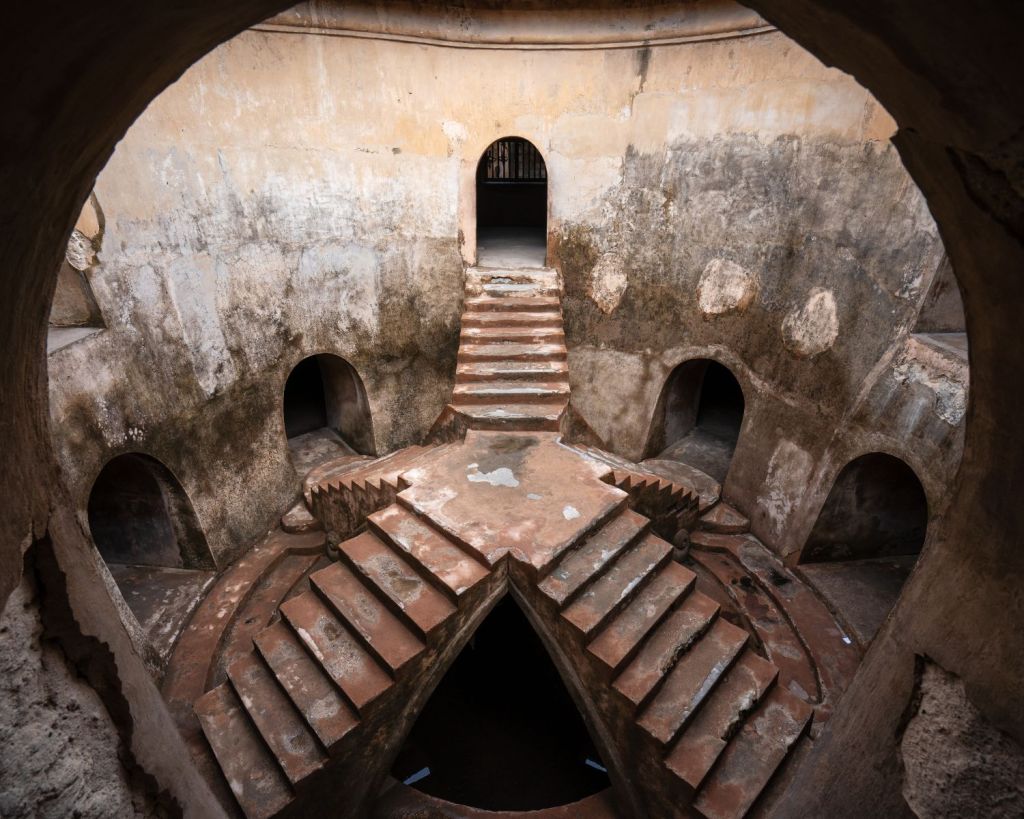 Tunnel im Garten von Taman Sari