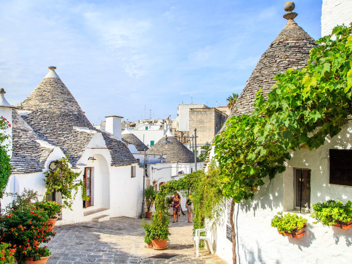 Geheimtipp in Europa: Das verbirgt sich hinter dem außergewöhnlichen „Schlumpf-Dorf“